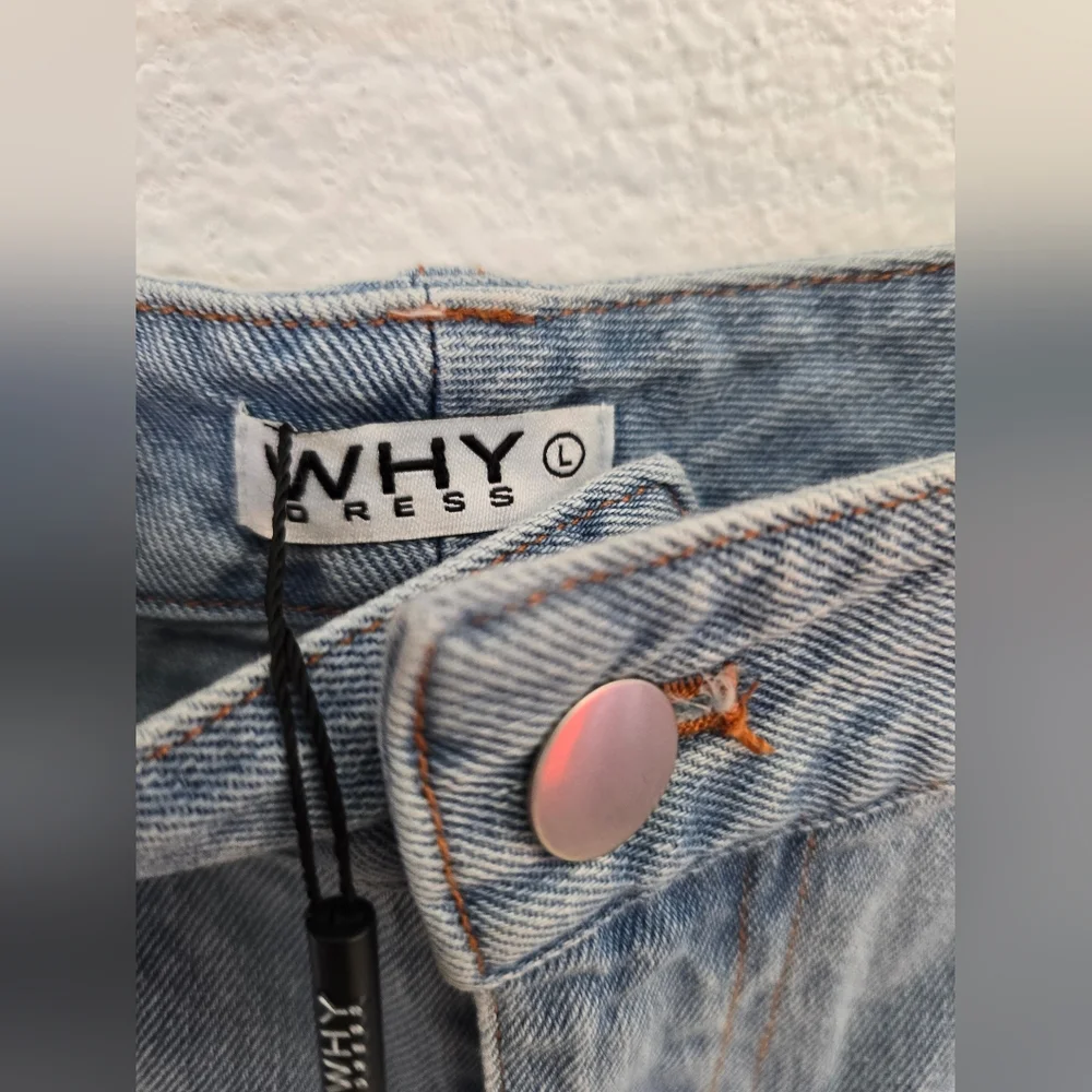 Why Dress NWT Embroidered Embellished Star Light Blue Denim Wide Leg Jeans Large - Picture 9 of 10